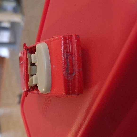 Vintage Candy 🍎 Apple Red Ford Convertible Mustang. - Picture 3 of 5